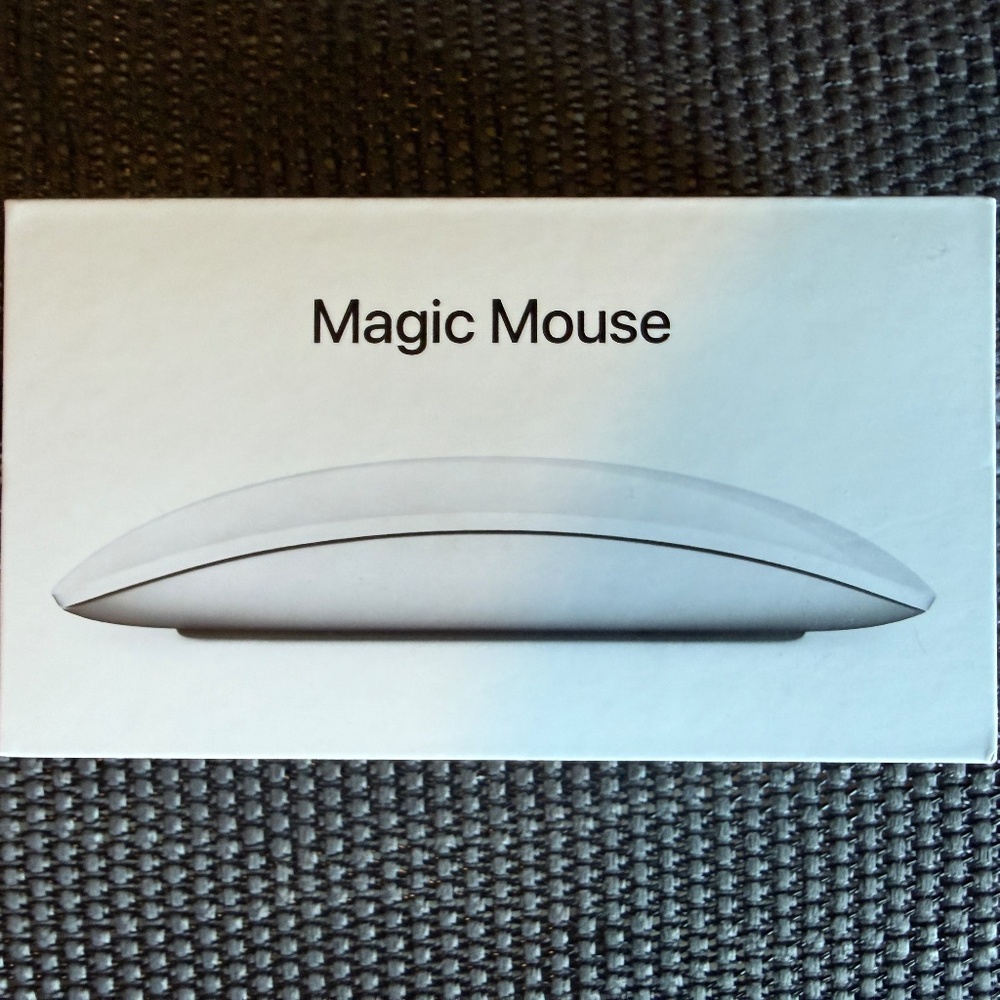 Magic Mouse - Like New Condition